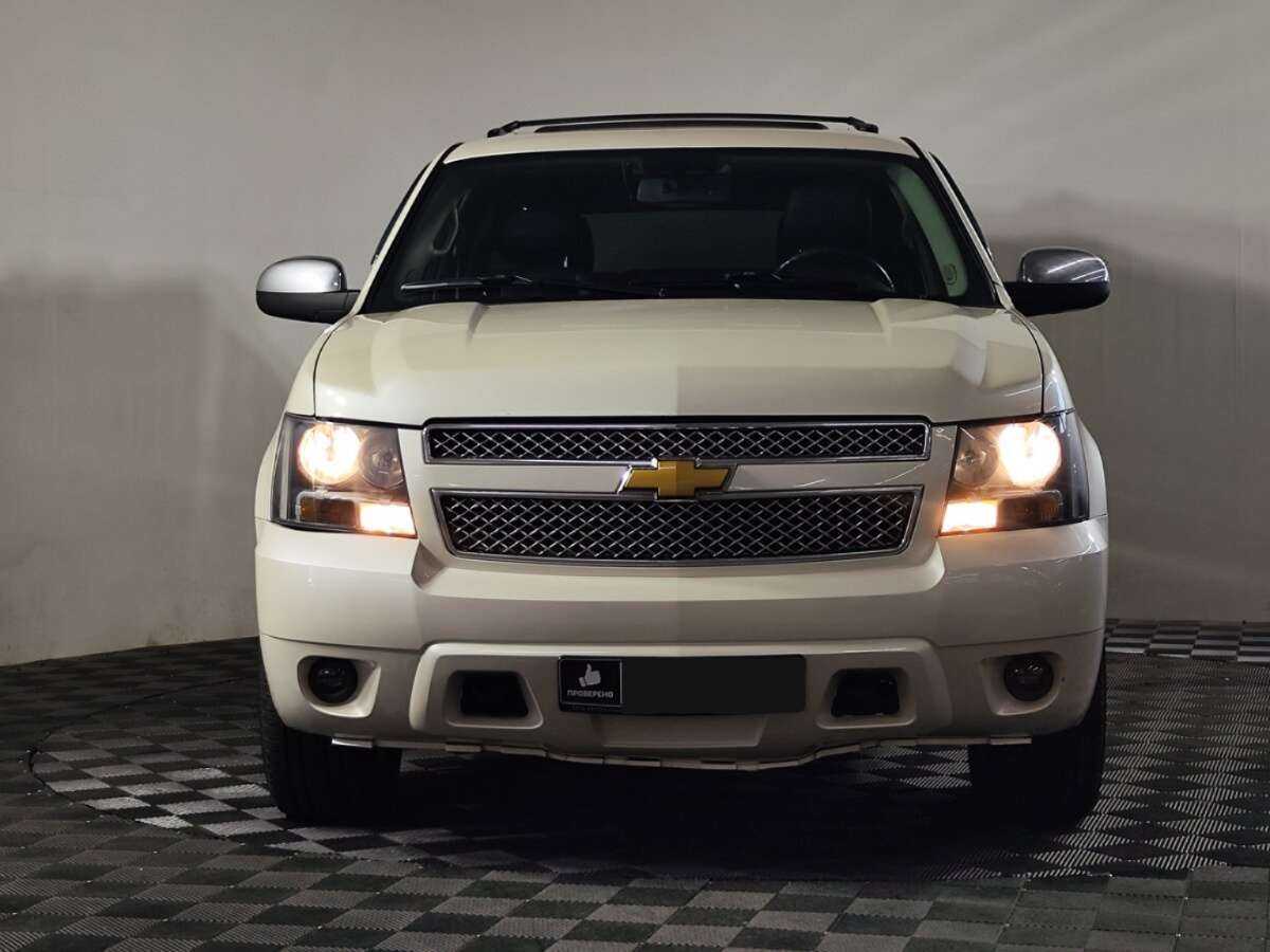Chevrolet Tahoe 6AT, 2012 - 260 000 км. | Фото №2