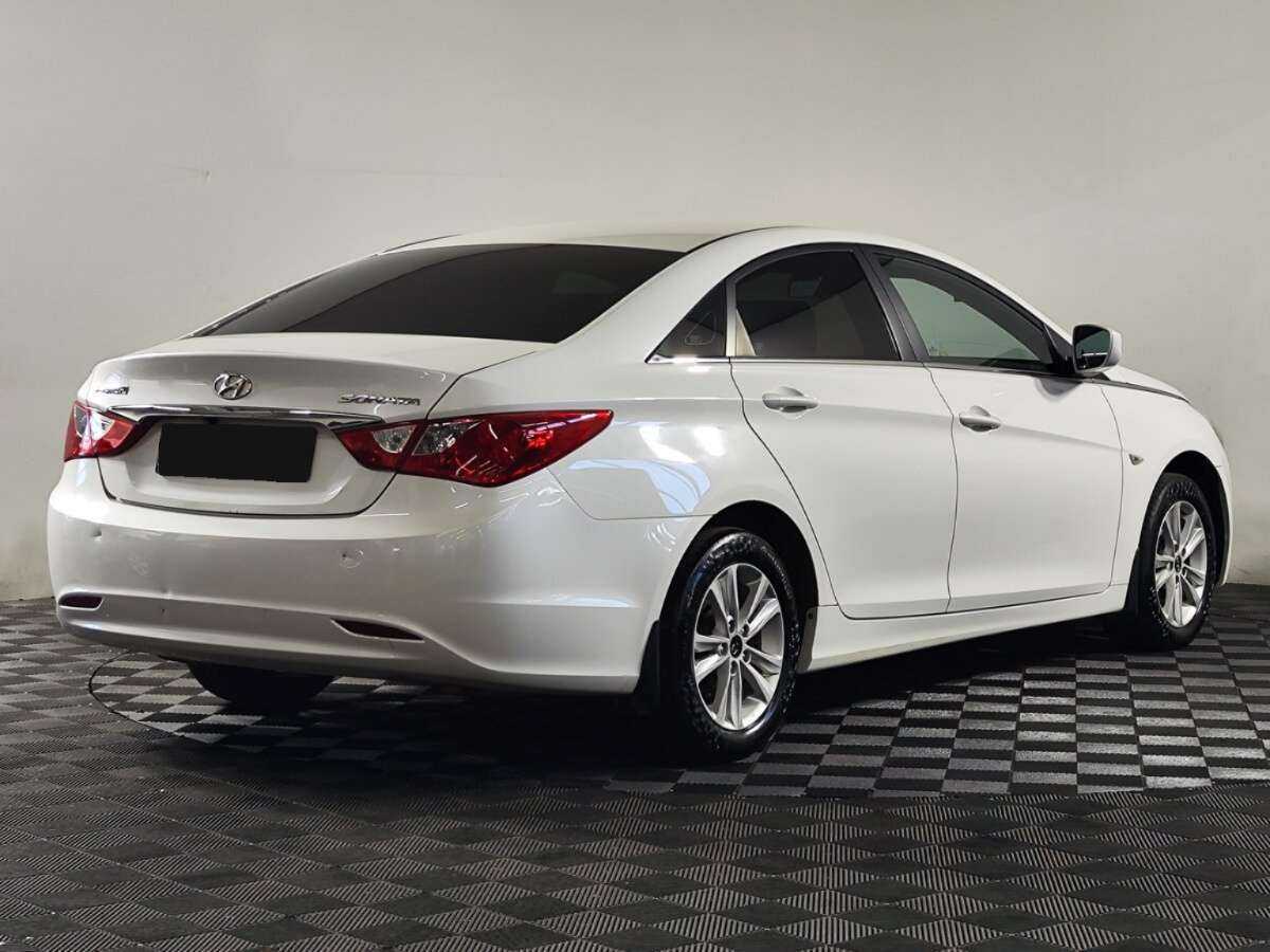 Hyundai Sonata, 2011 - 238 000 км. | Фото №3