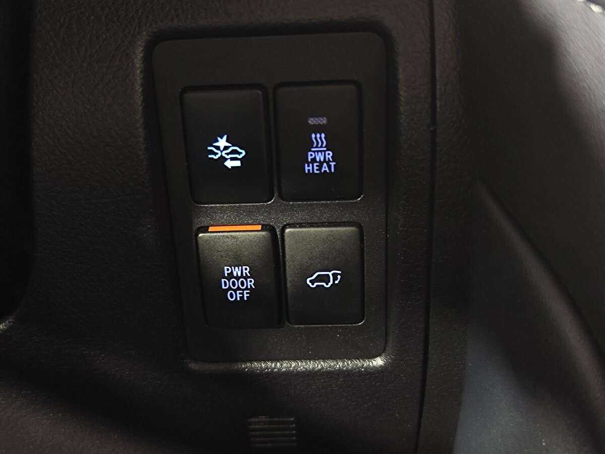 Toyota Land Cruiser, 2016 Фото №29