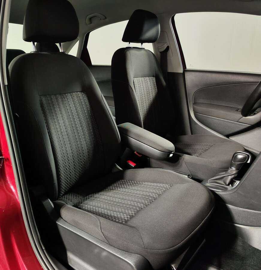 Volkswagen Polo, 2018 Фото №12