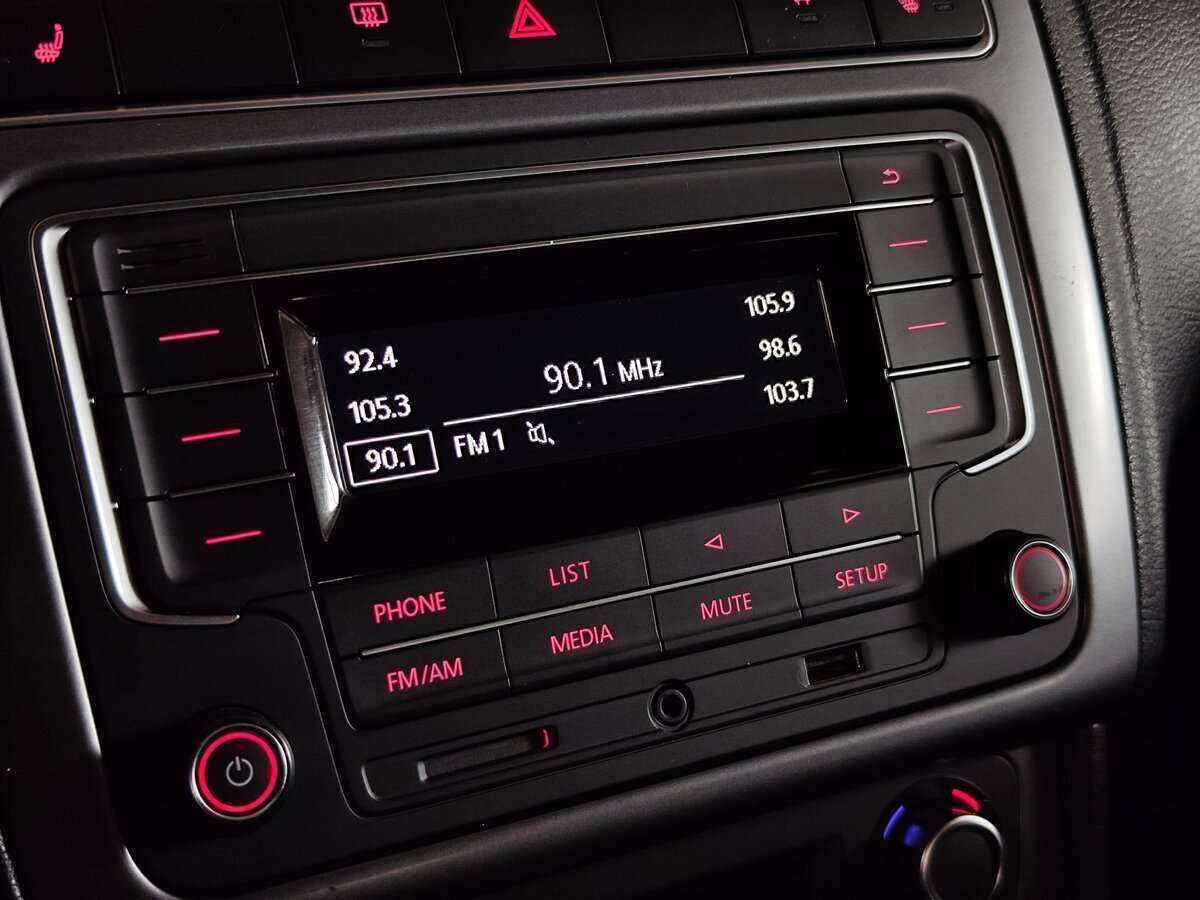 Volkswagen Polo, 2018 Фото №16