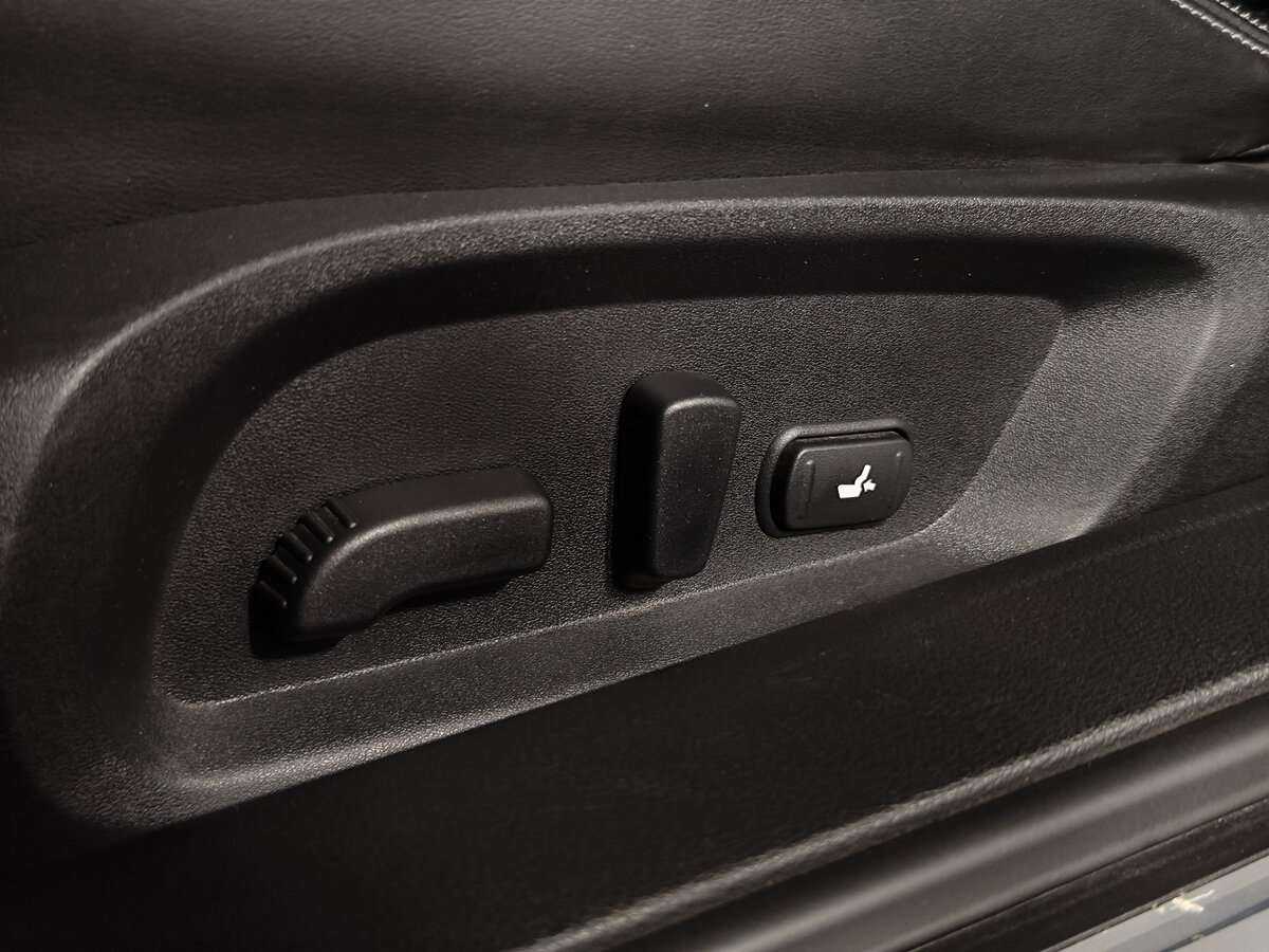 Infiniti Q60, 2017 - 116 500 км. | Фото №7