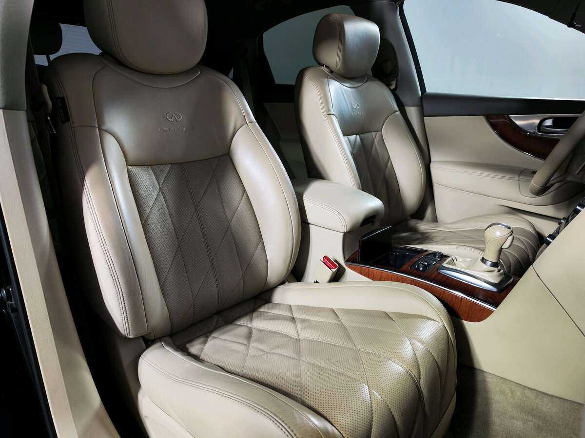 Infiniti FX37, 2010 Фото №14