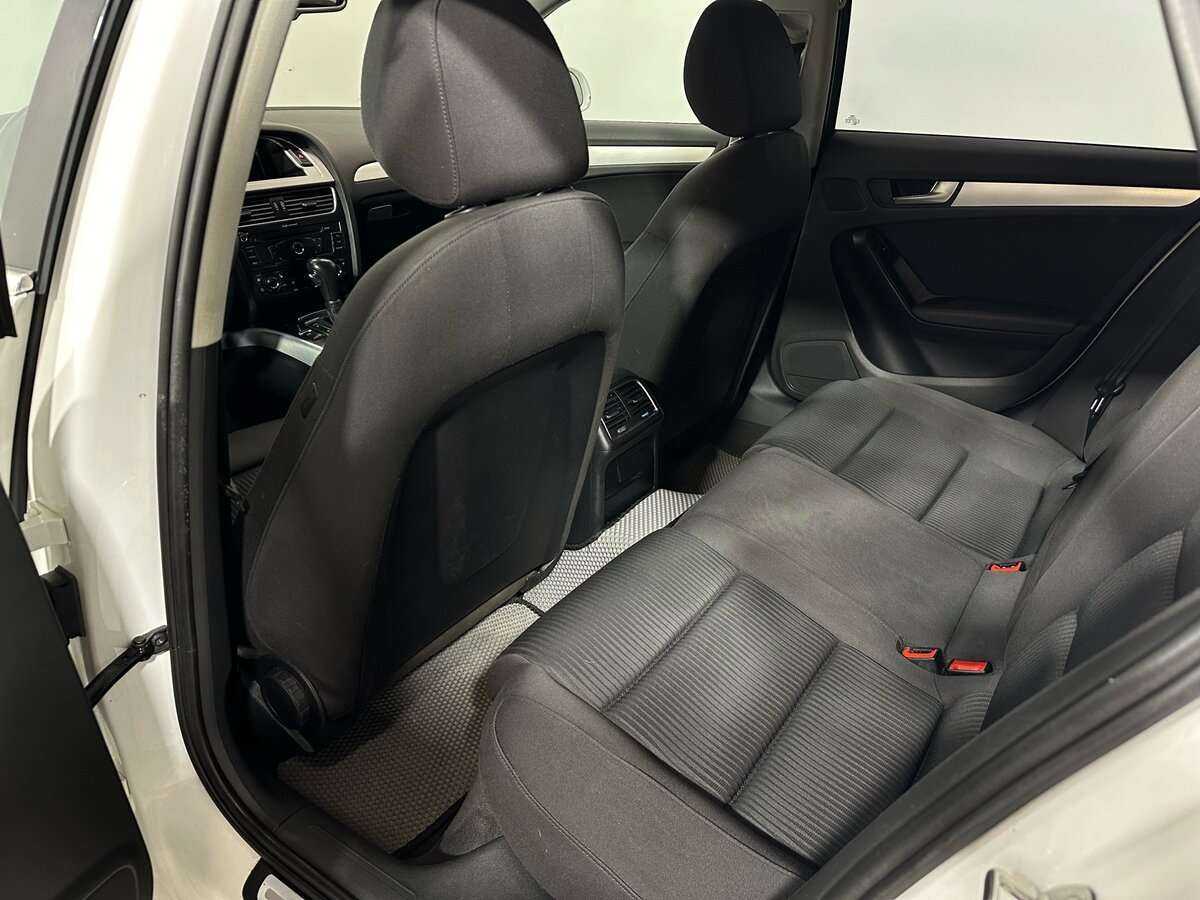 Audi A4, 2011 Фото №9