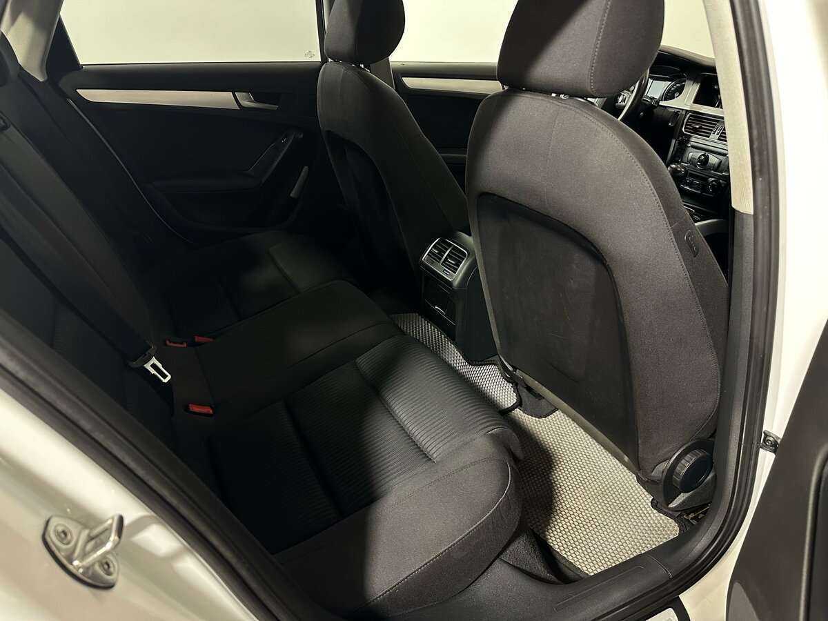 Audi A4, 2011 Фото №10