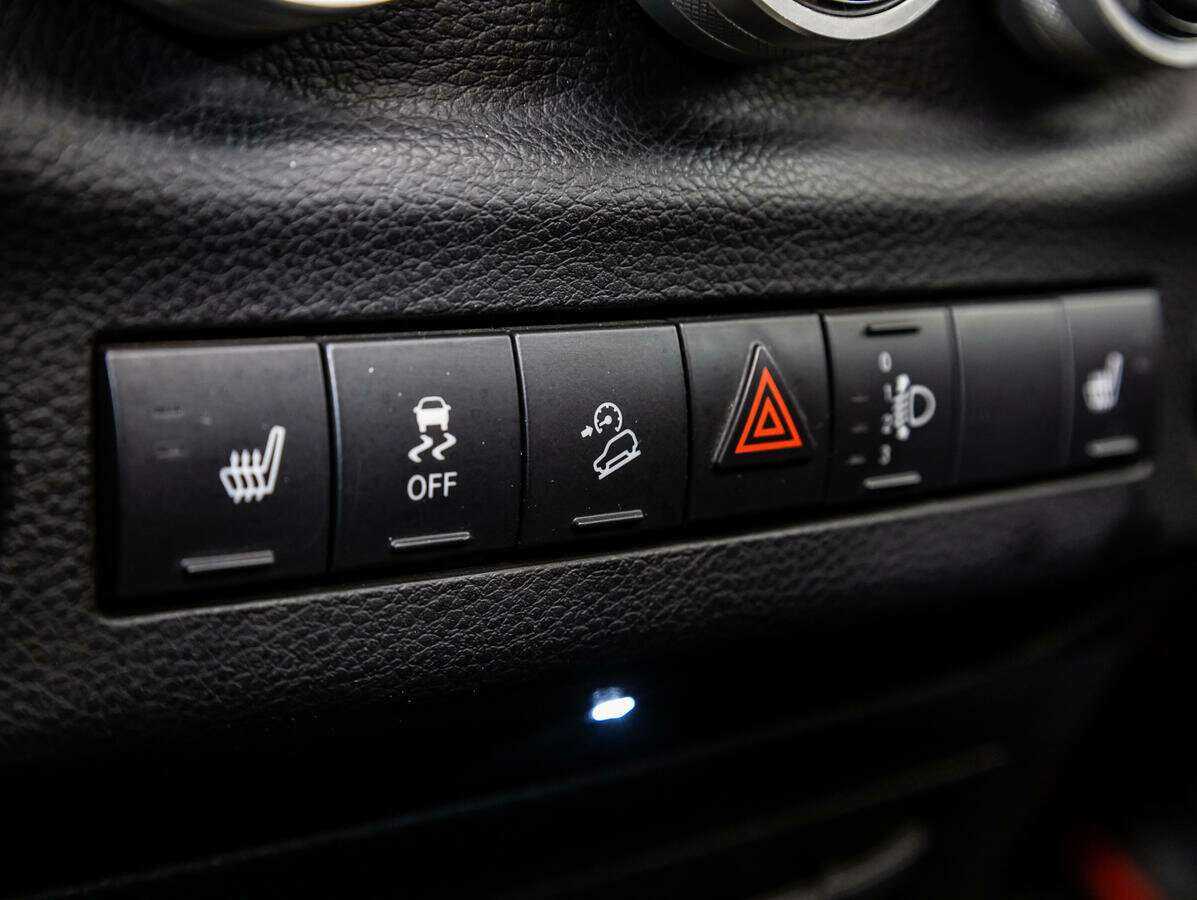 Jeep Wrangler, 2011 Фото №14