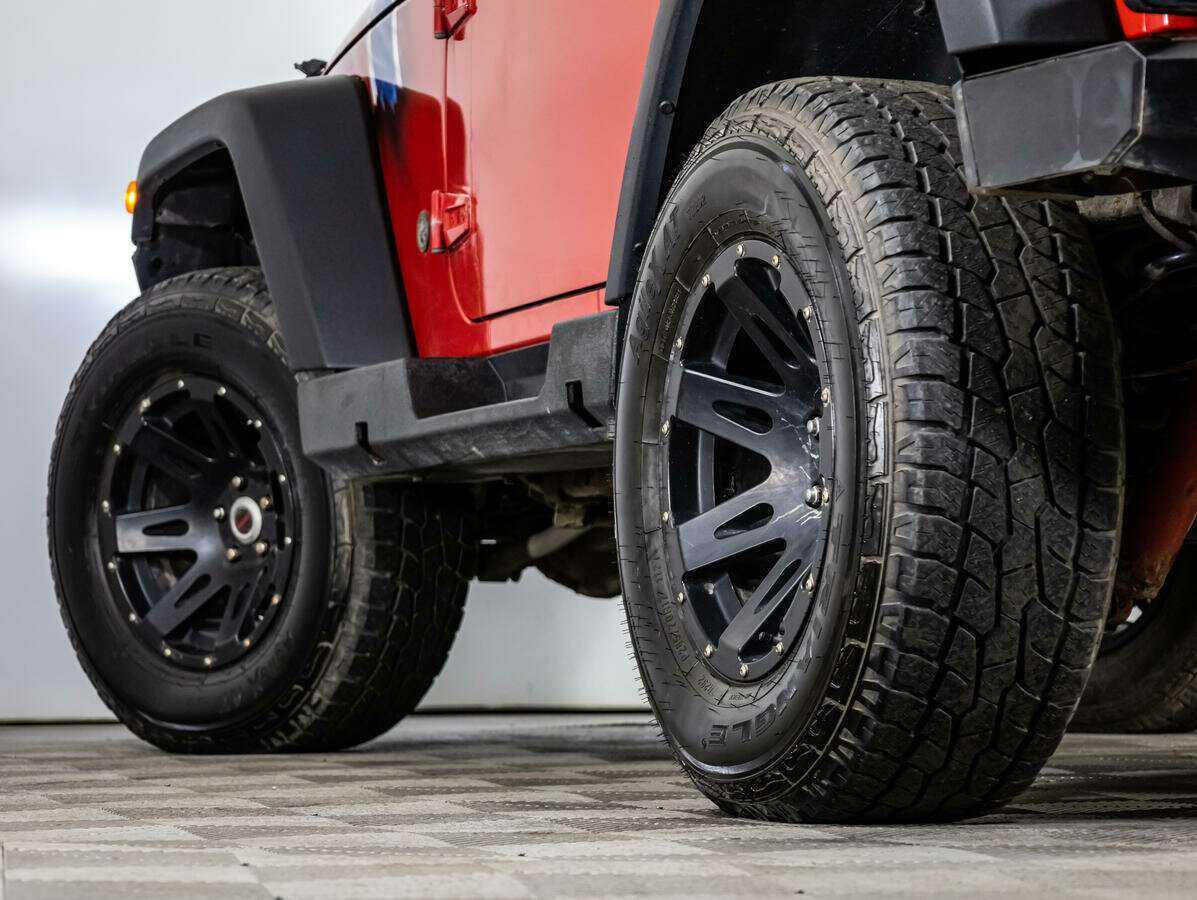 Jeep Wrangler, 2011 Фото №30