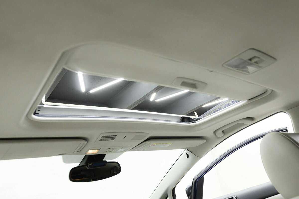 Mazda CX-7, 2011 Фото №19