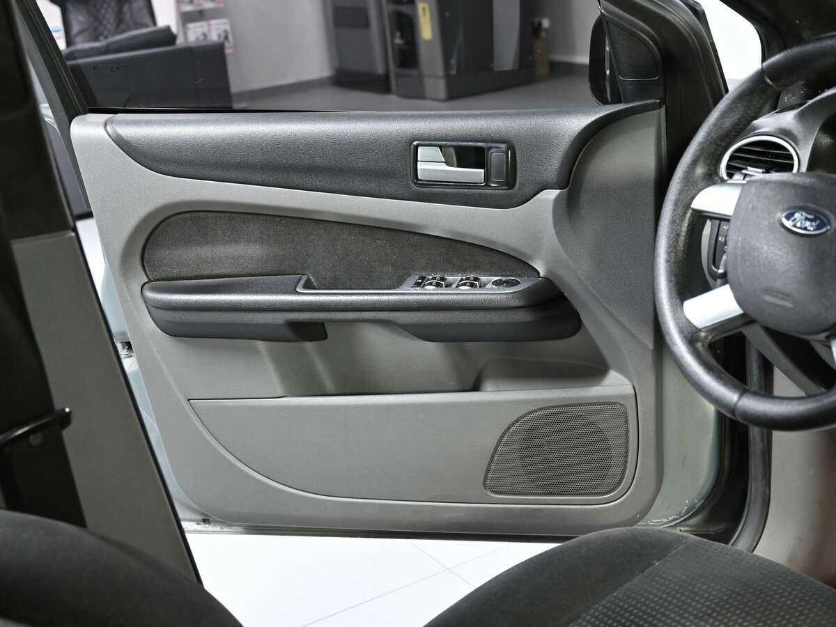 Ford Focus, 2009 Фото №11