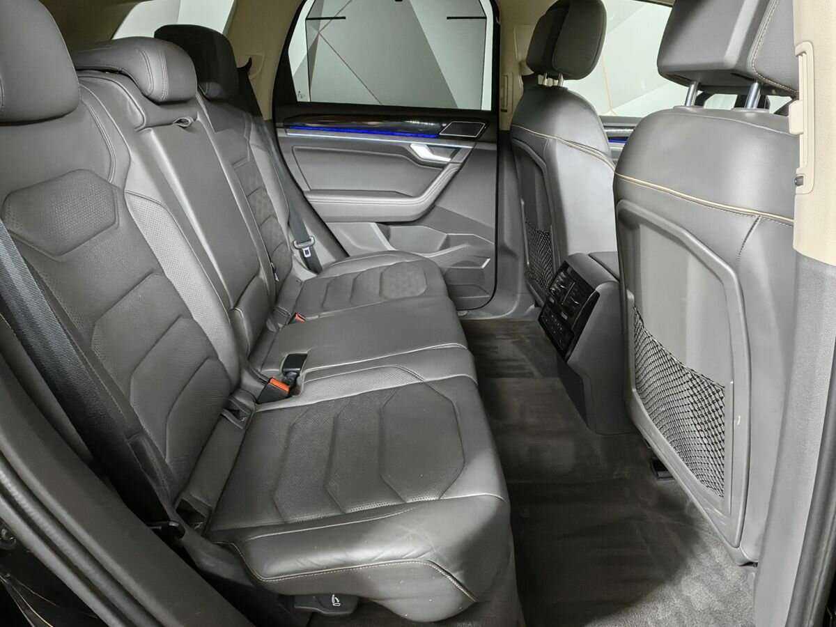 Volkswagen Touareg, 2018 Фото №12