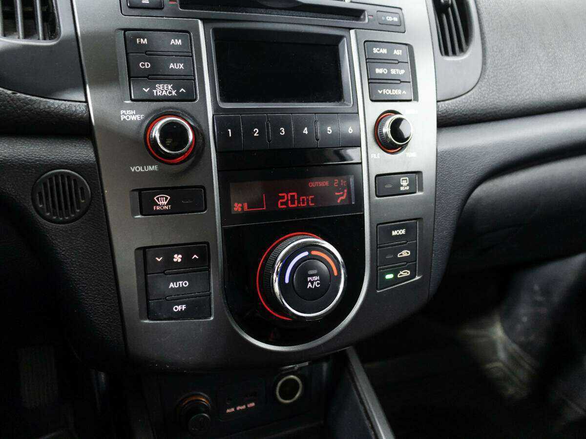 Kia Cerato 6-speed, 2010 Фото №15