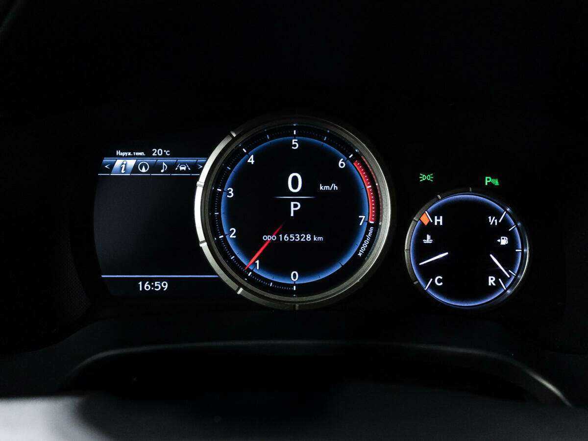 Lexus RX 200t, 2017 Фото №12