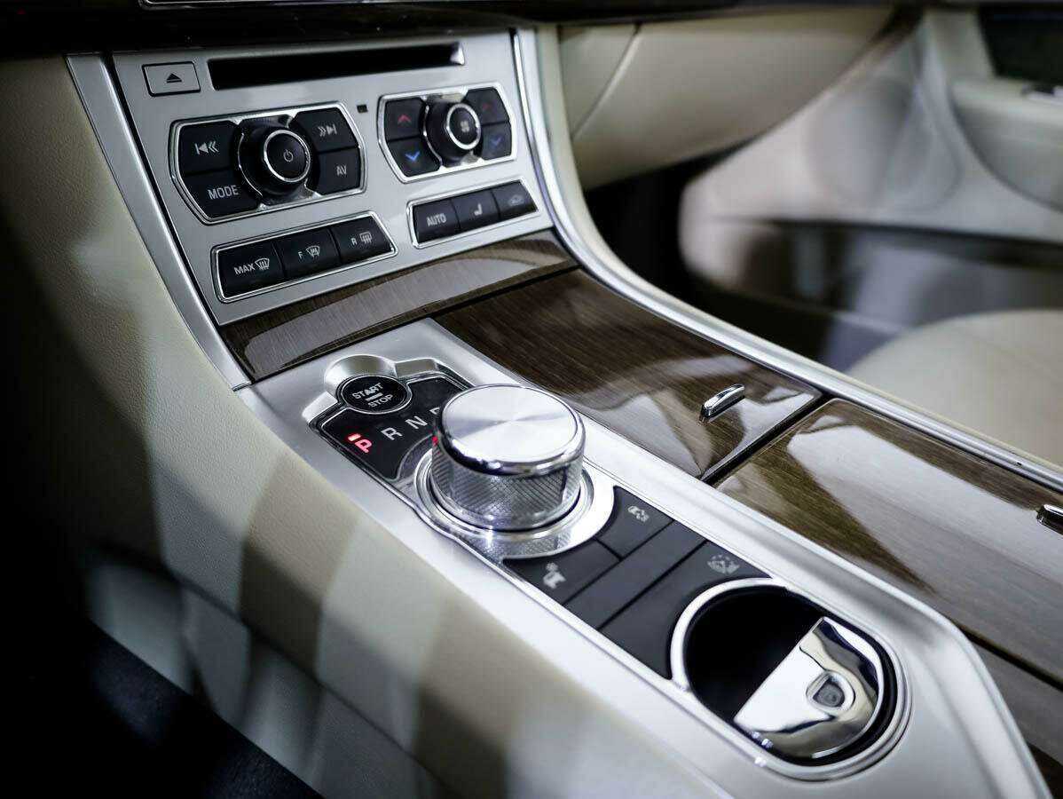 Jaguar XF, 2013 Фото №16