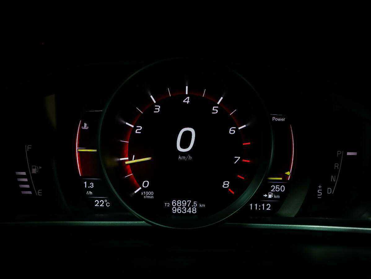 Volvo V40 Cross Country, 2018 Фото №15