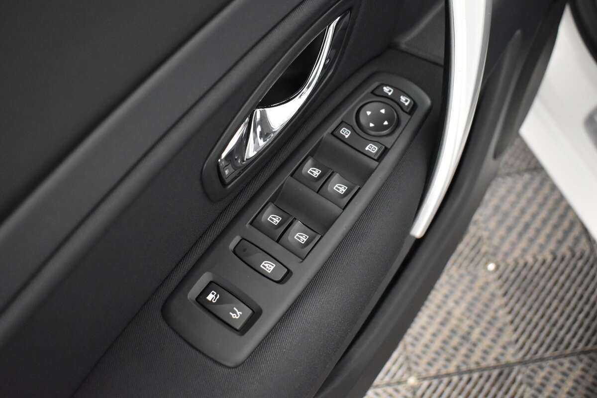 Renault Latitude, 2013 - 169 339 км. | Фото №8