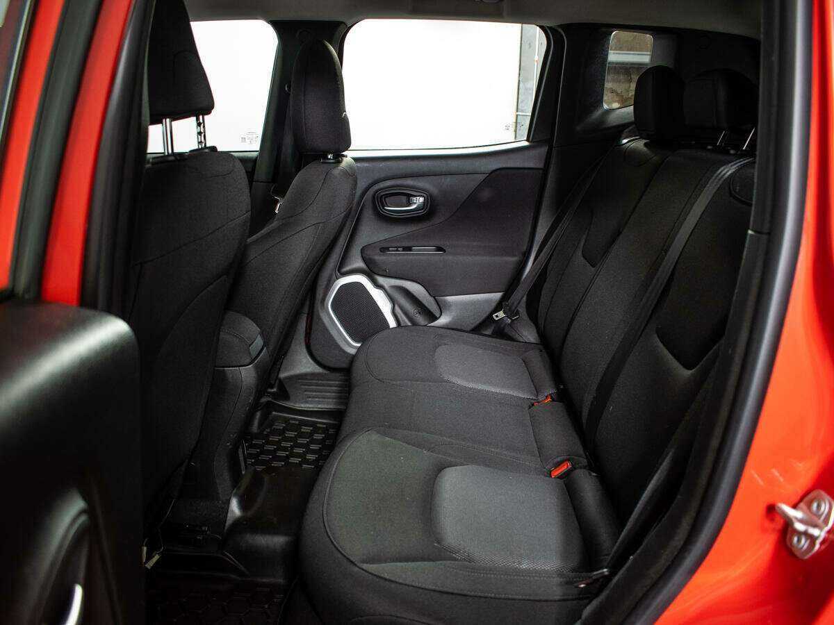 Jeep Renegade, 2017 - 154 000 км. | Фото №7