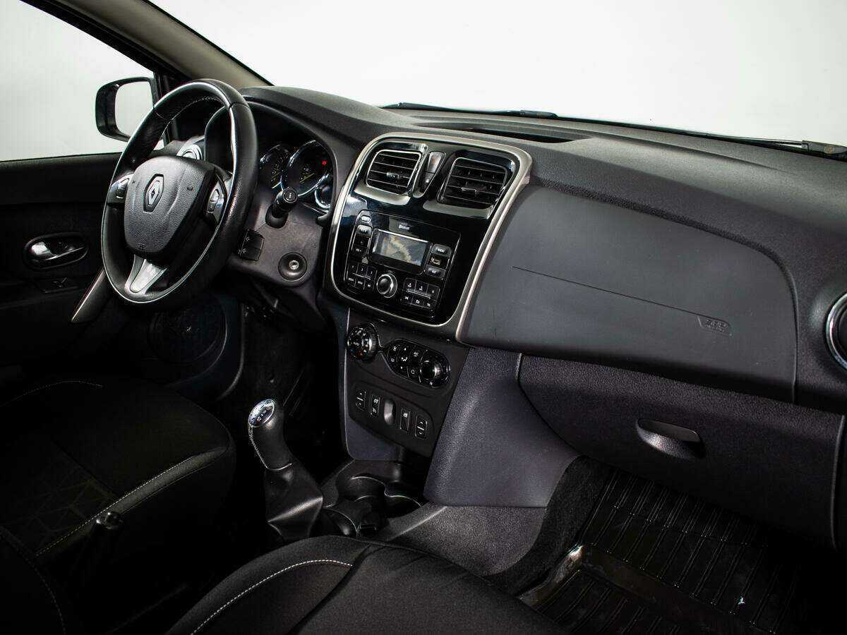 Renault Sandero Stepway, 2017 - 99 148 км. | Фото №7