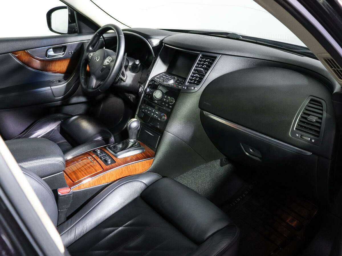 Infiniti FX37, 2011 Фото №9