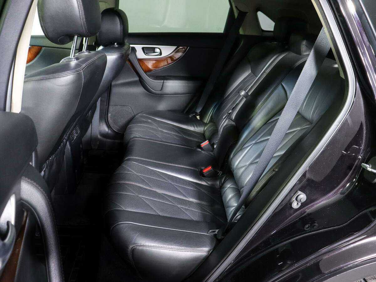 Infiniti FX37, 2011 Фото №10