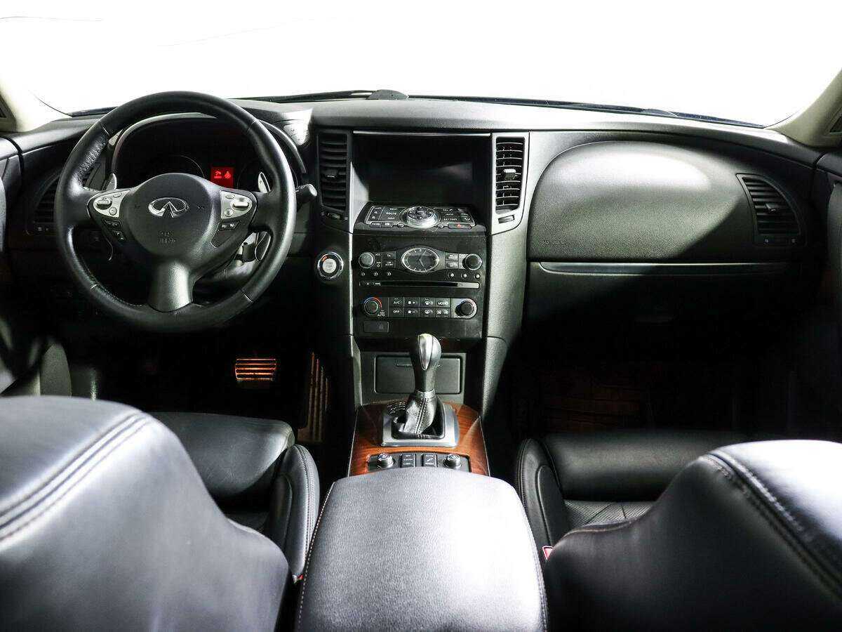 Infiniti FX37, 2011 Фото №12