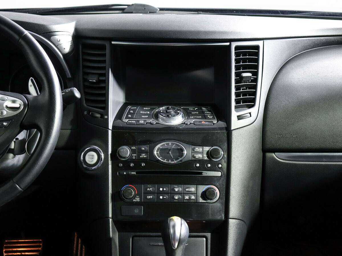 Infiniti FX37, 2011 Фото №13