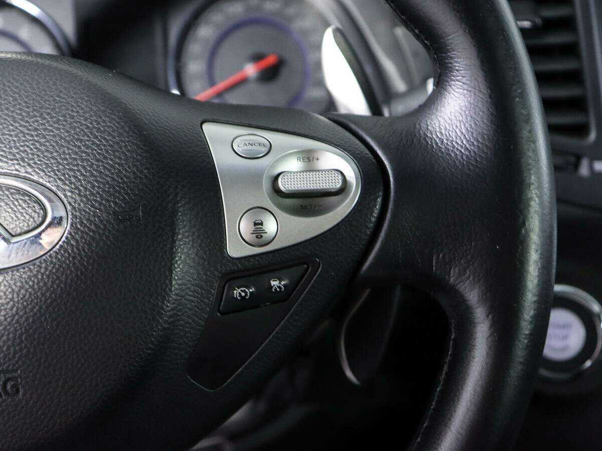 Infiniti FX37, 2011 Фото №25