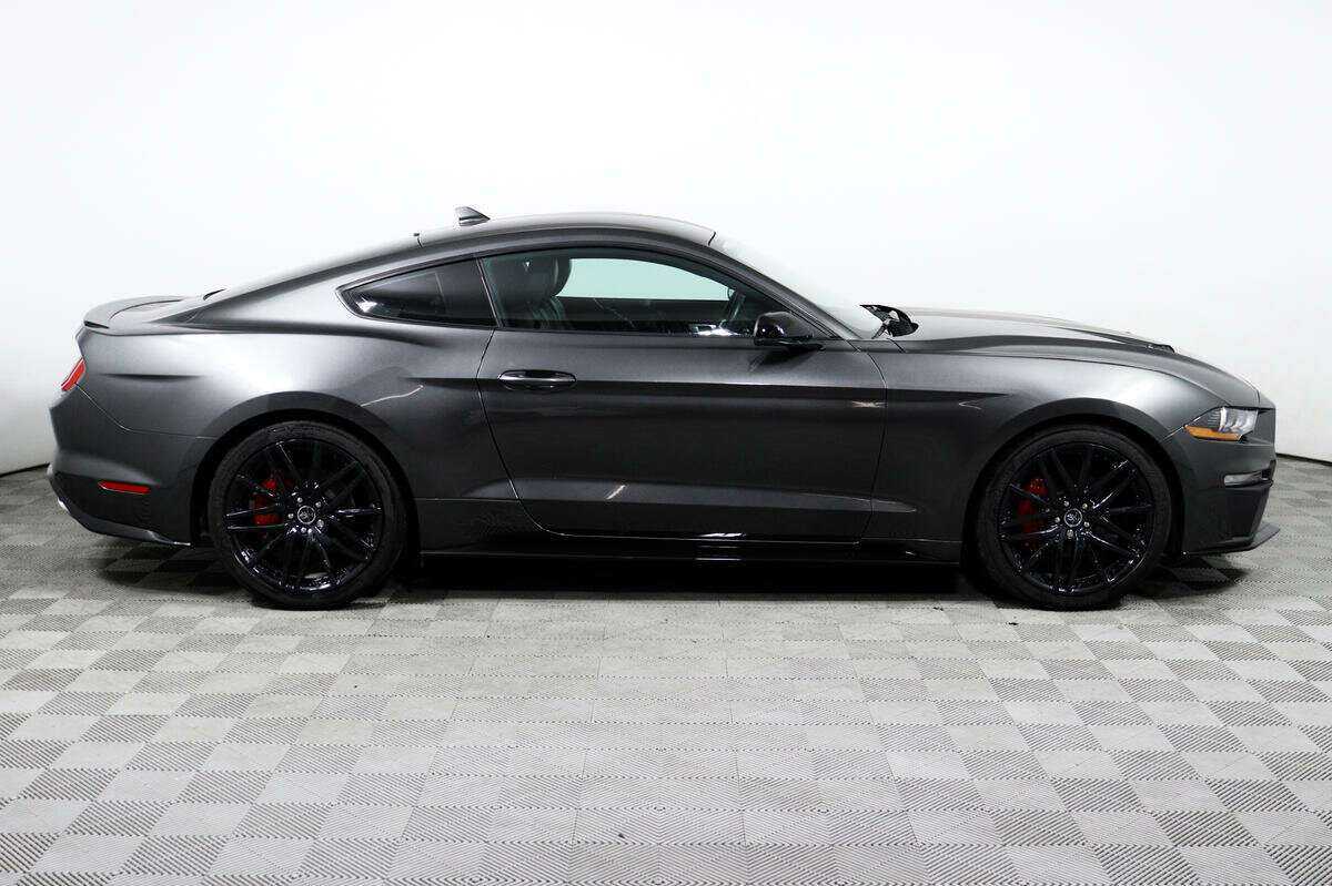 Ford Mustang, 2020 Фото №4