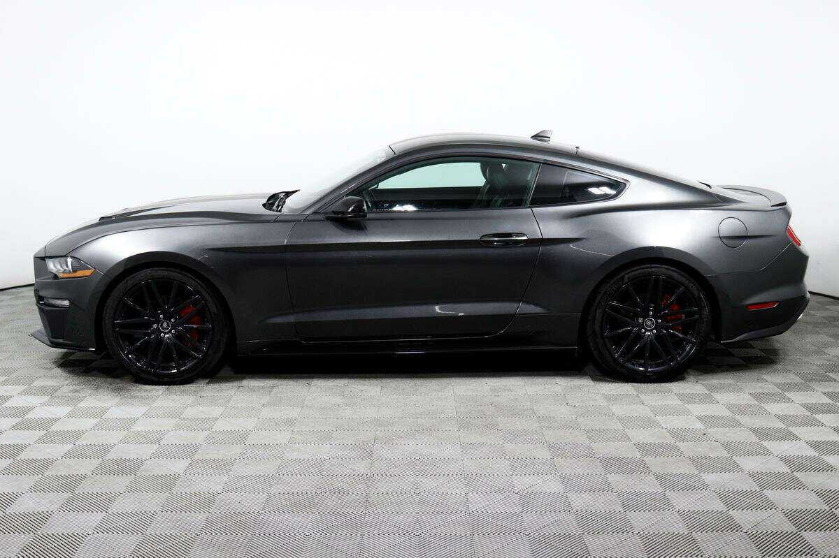 Ford Mustang, 2020 Фото №8