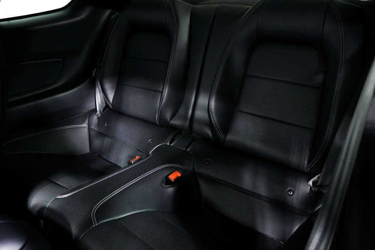 Ford Mustang, 2020 Фото №12