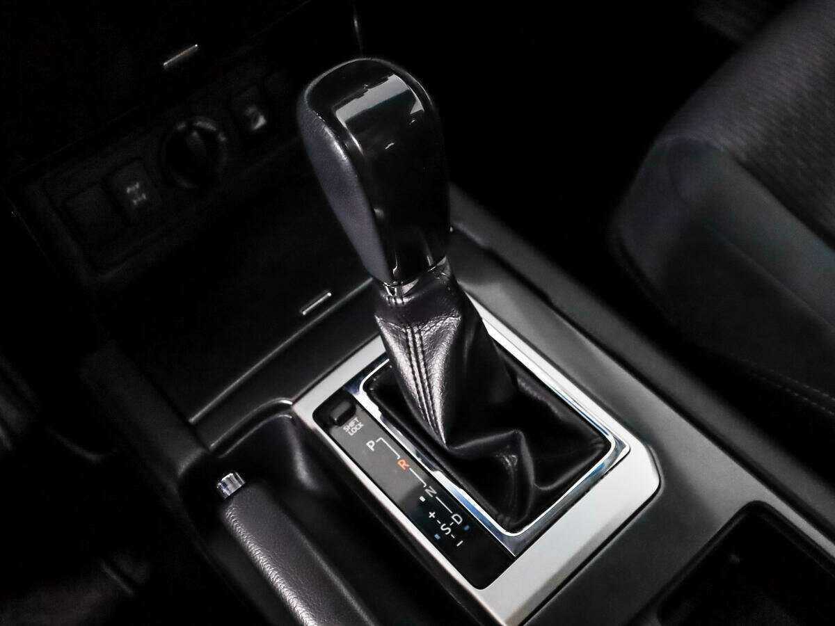 Toyota Land Cruiser Prado, 2015 Фото №9