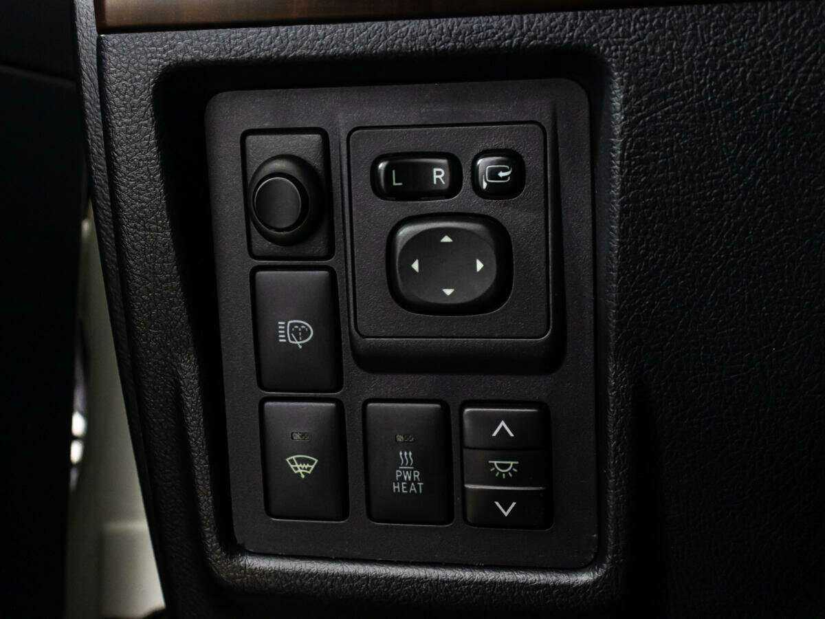 Toyota Land Cruiser Prado, 2015 Фото №19