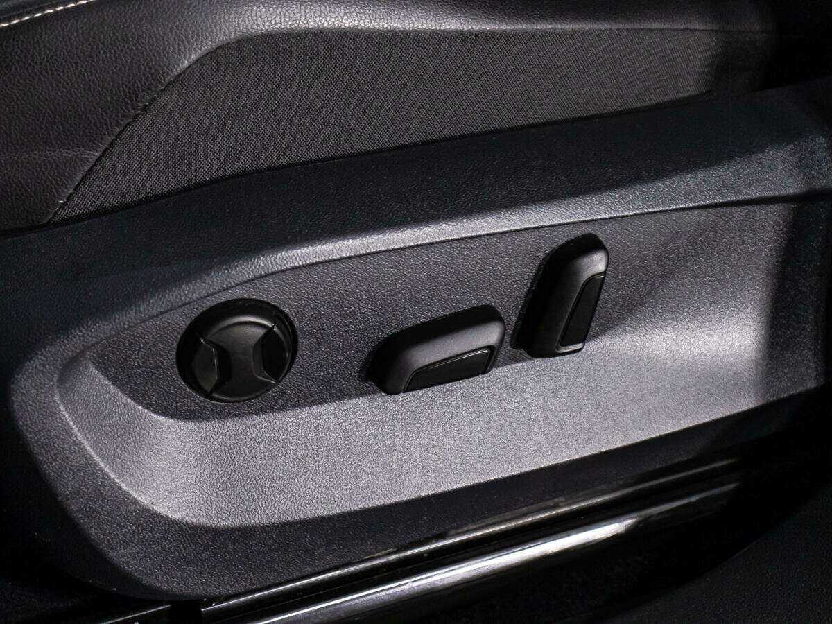 Volkswagen Tiguan, 2021 Фото №15