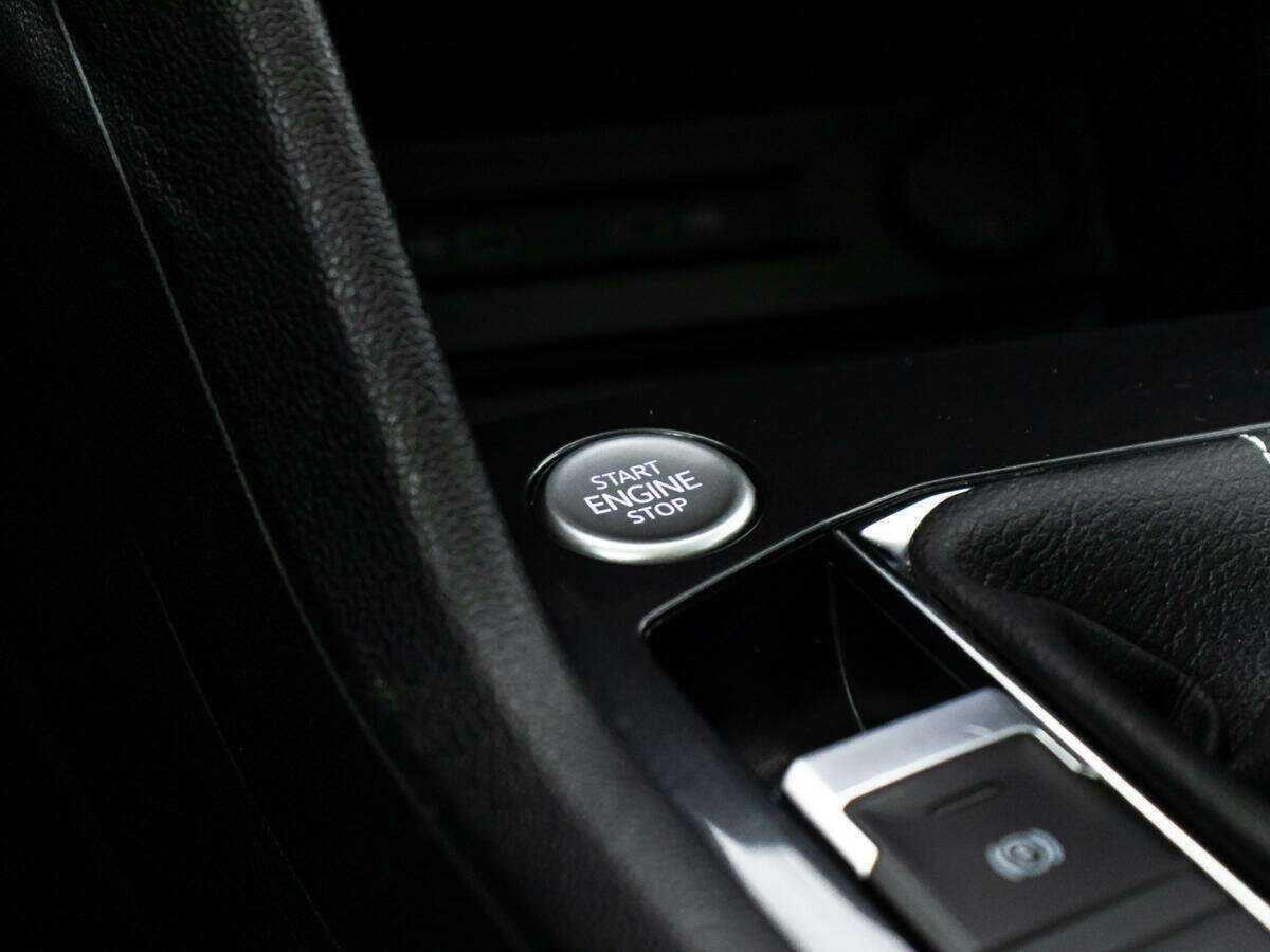 Volkswagen Tiguan, 2021 Фото №16