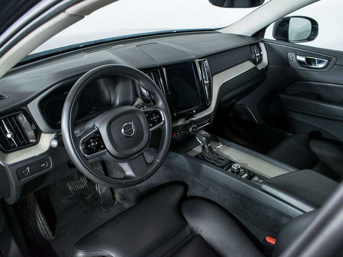 Volvo XC60, 2019 Фото №11
