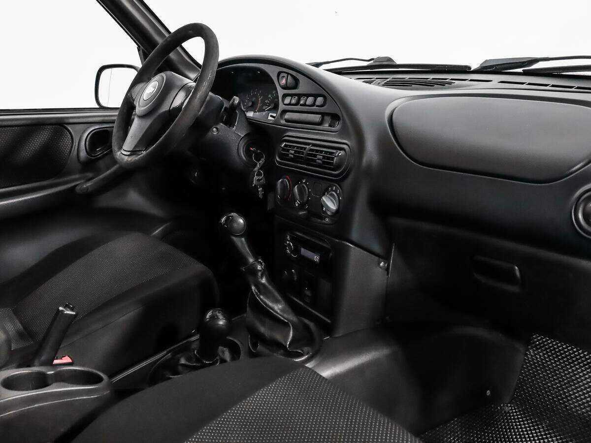 Chevrolet Niva, 2011 Фото №12