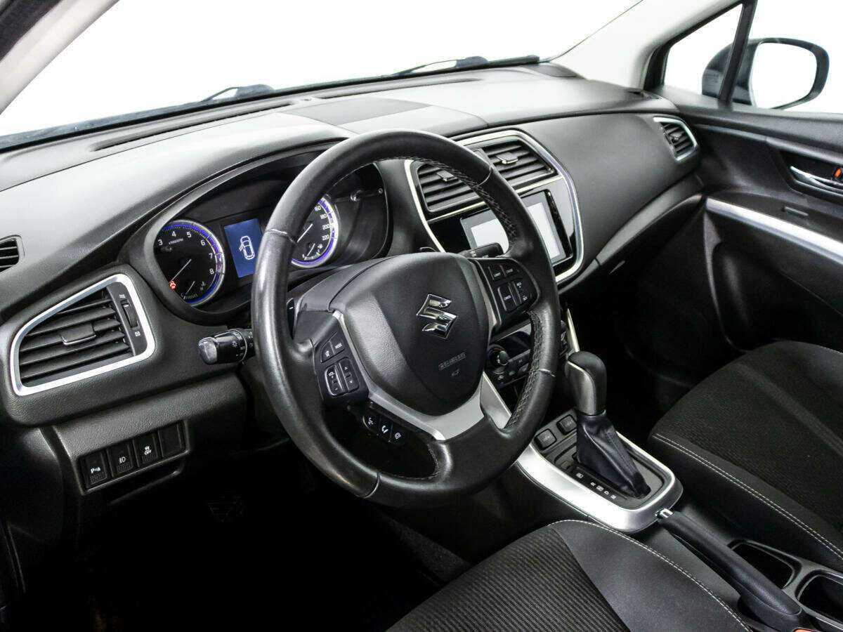 Suzuki SX4, 2018 Фото №11