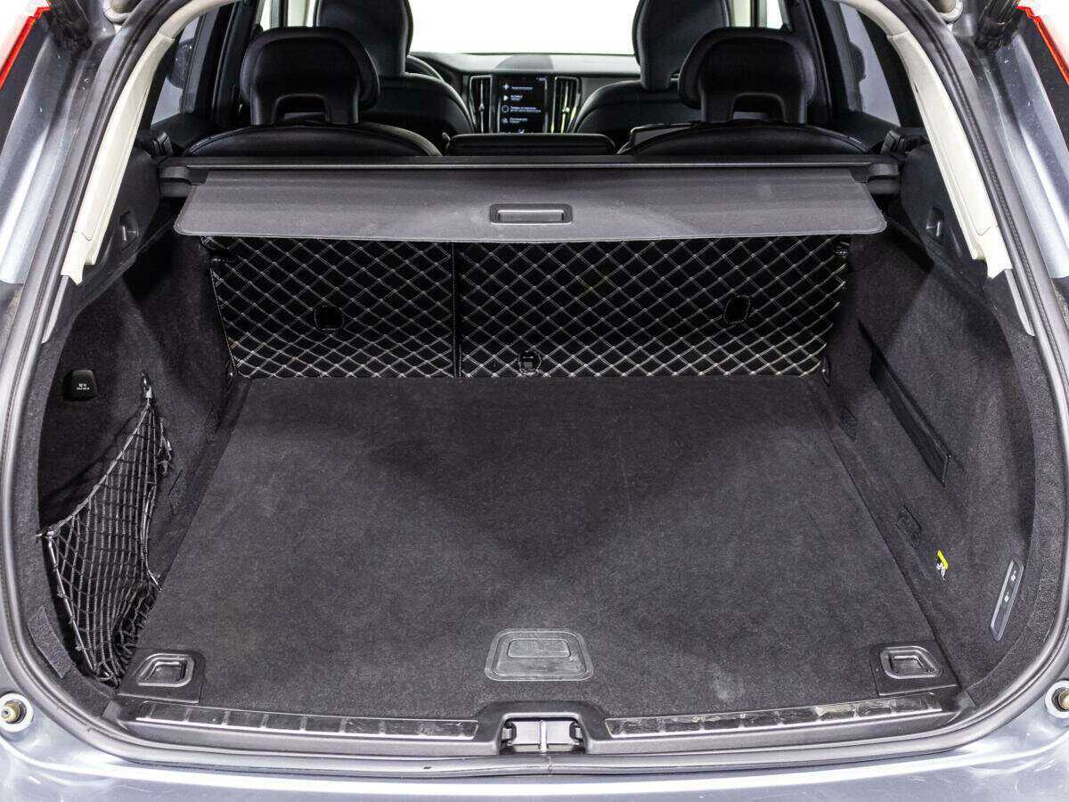 Volvo XC60, 2018 Фото №15