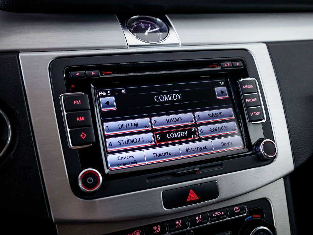 Volkswagen Passat, 2011 Фото №14