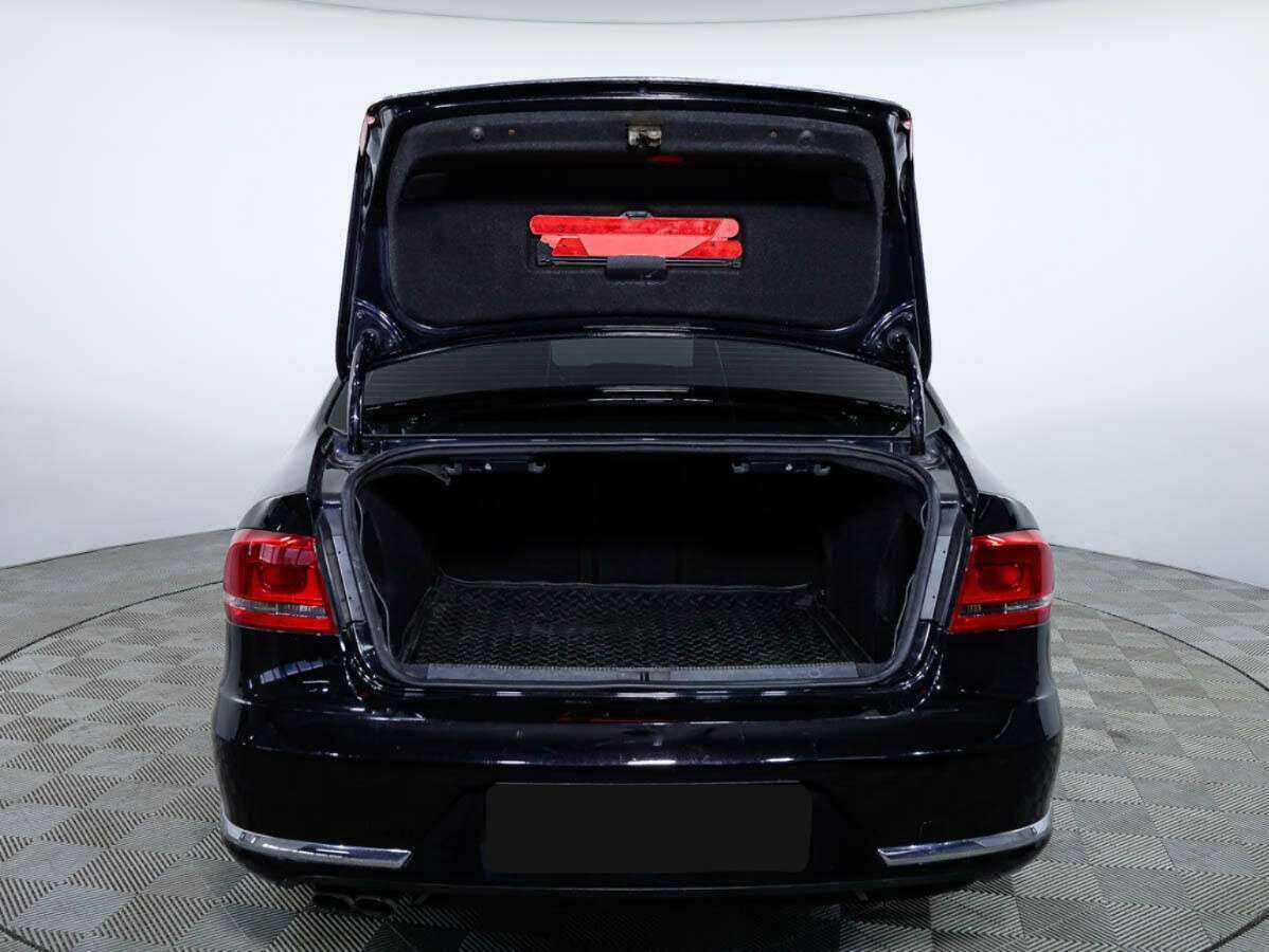 Volkswagen Passat, 2011 Фото №19