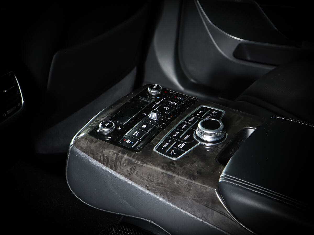 Kia Quoris, 2015 Фото №16