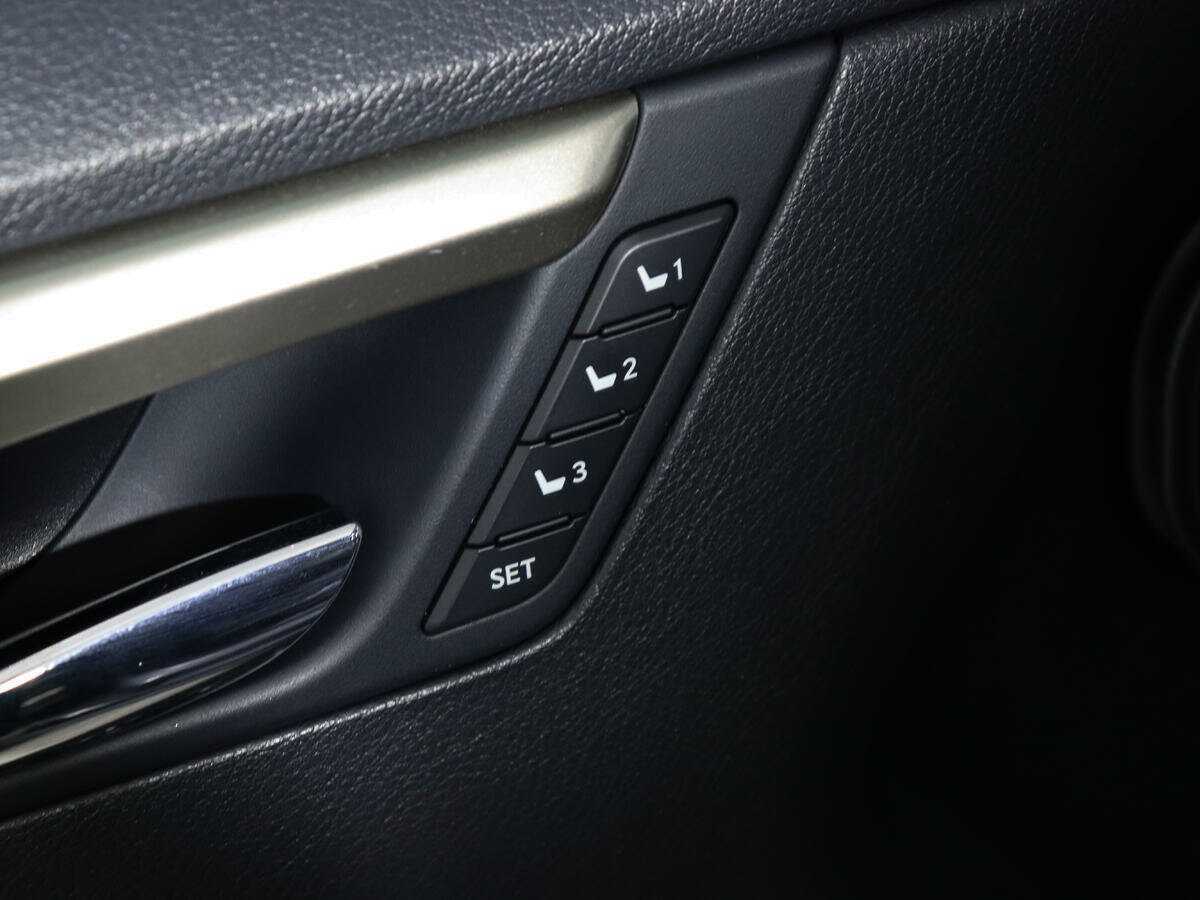 Lexus RX 350L, 2018 Фото №16