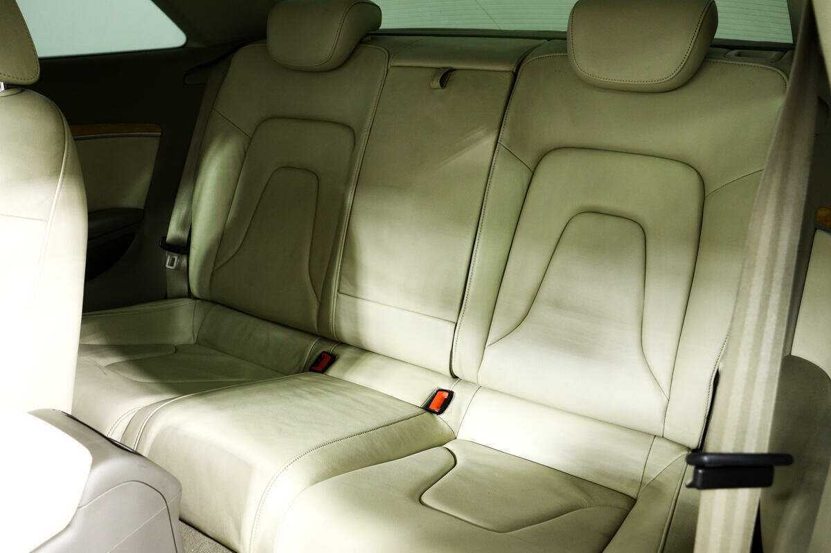 Audi A5, 2009 Фото №12