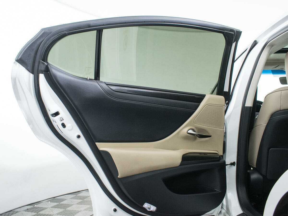 Lexus ES 250, 2019 Фото №14