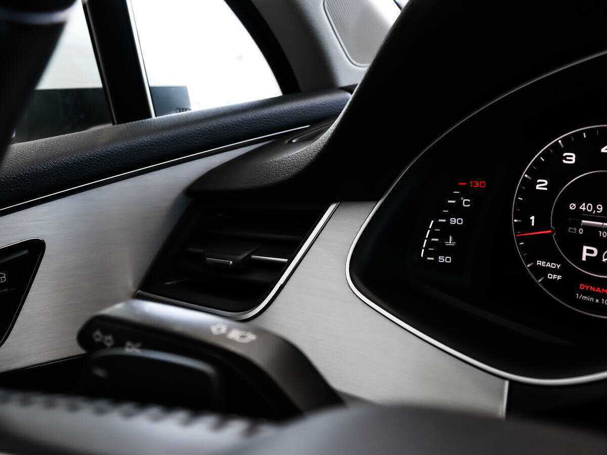 Audi Q7, 2015 Фото №21