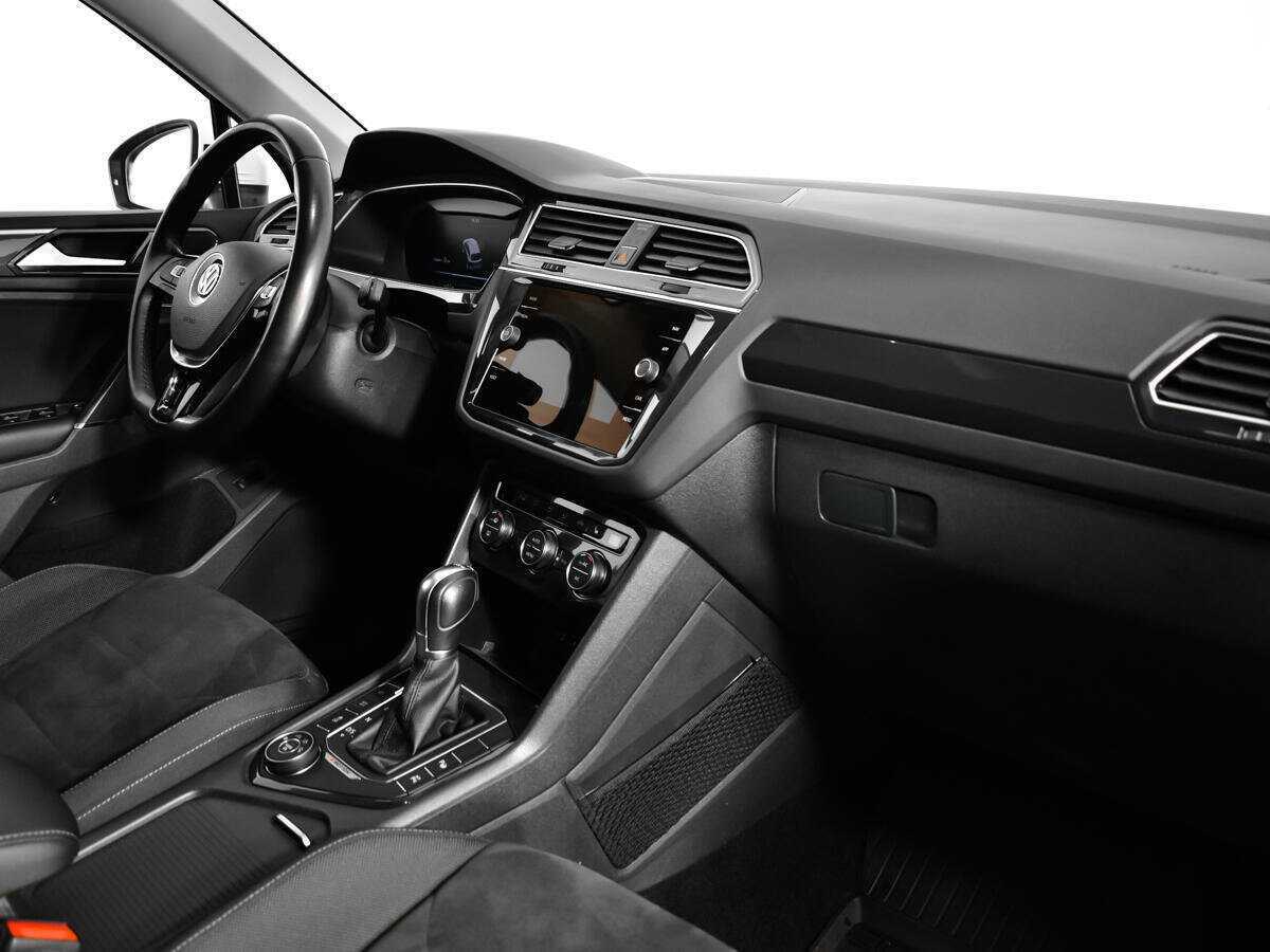 Volkswagen Tiguan, 2017 Фото №9