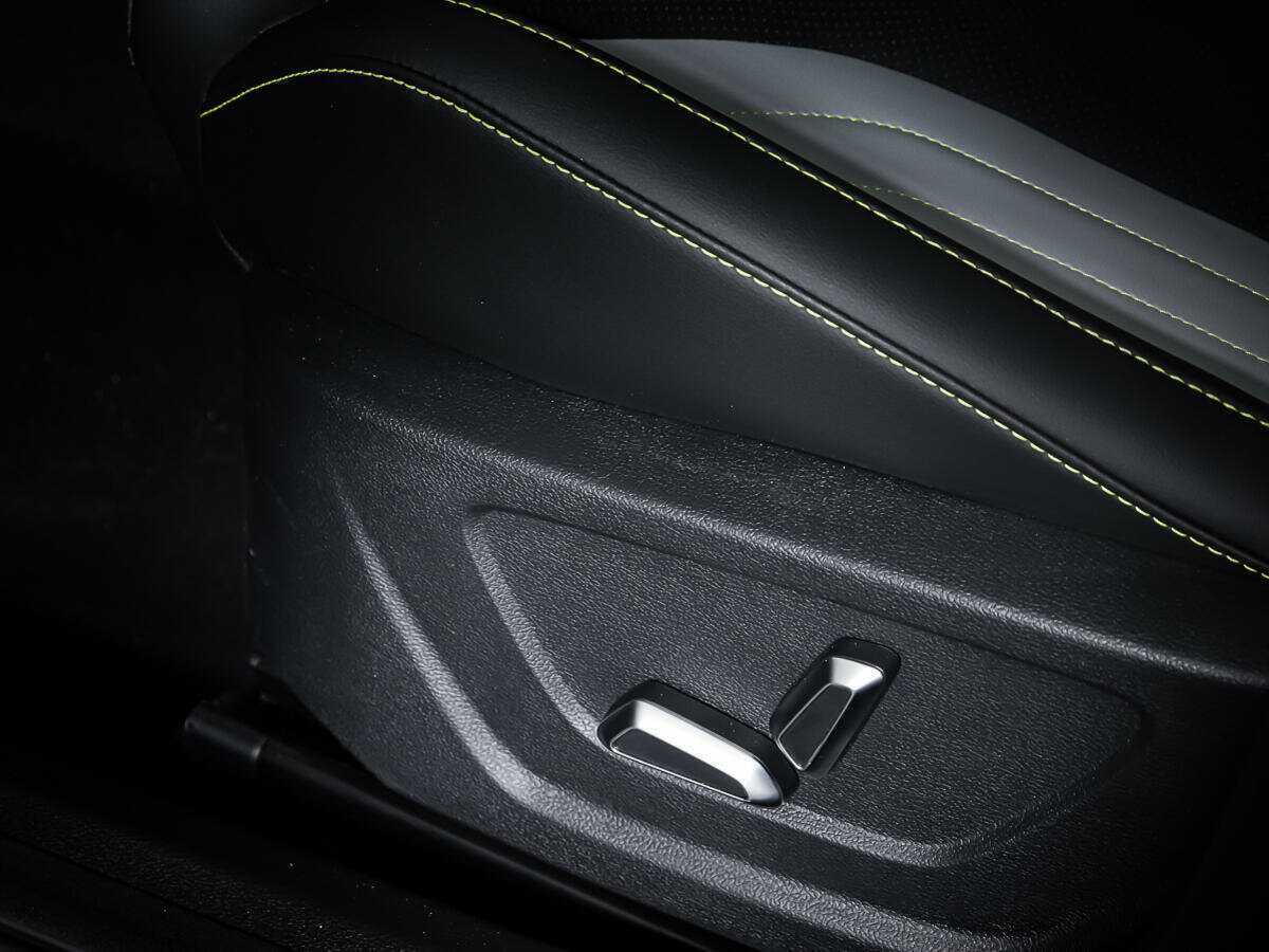 Geely Coolray (Binyue Cool), 2023 Фото №16