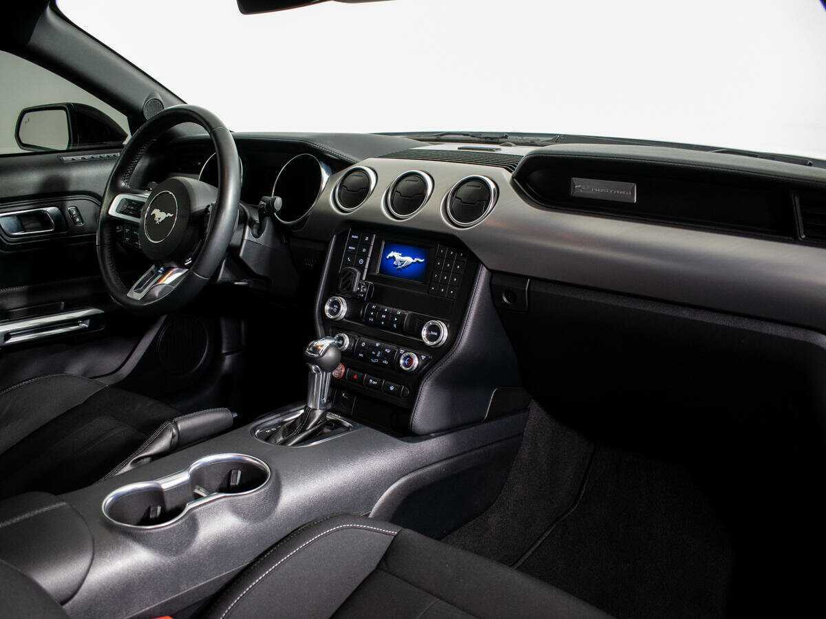 Ford Mustang, 2022 Фото №9