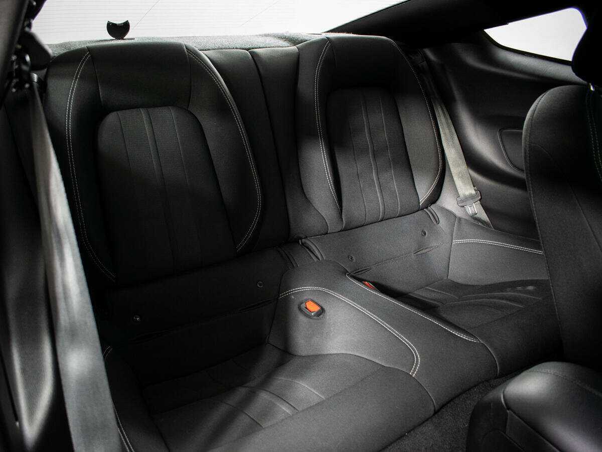 Ford Mustang, 2022 Фото №10