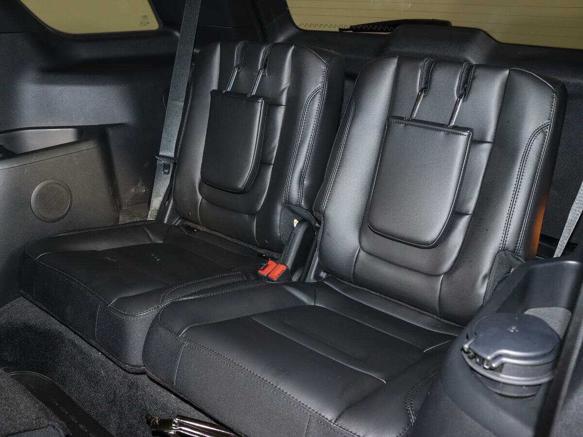 Ford Explorer, 2017 Фото №8