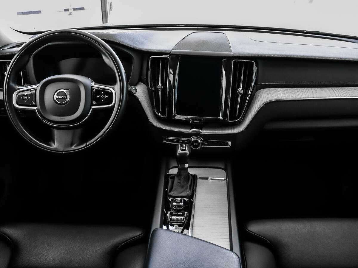 Volvo XC60, 2018 Фото №13